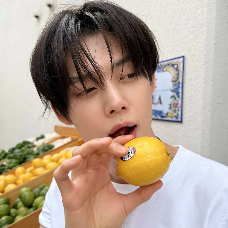 Momen yang diabadikan oleh penggemar Yeonjun (TOMORROW X TOGETHER)