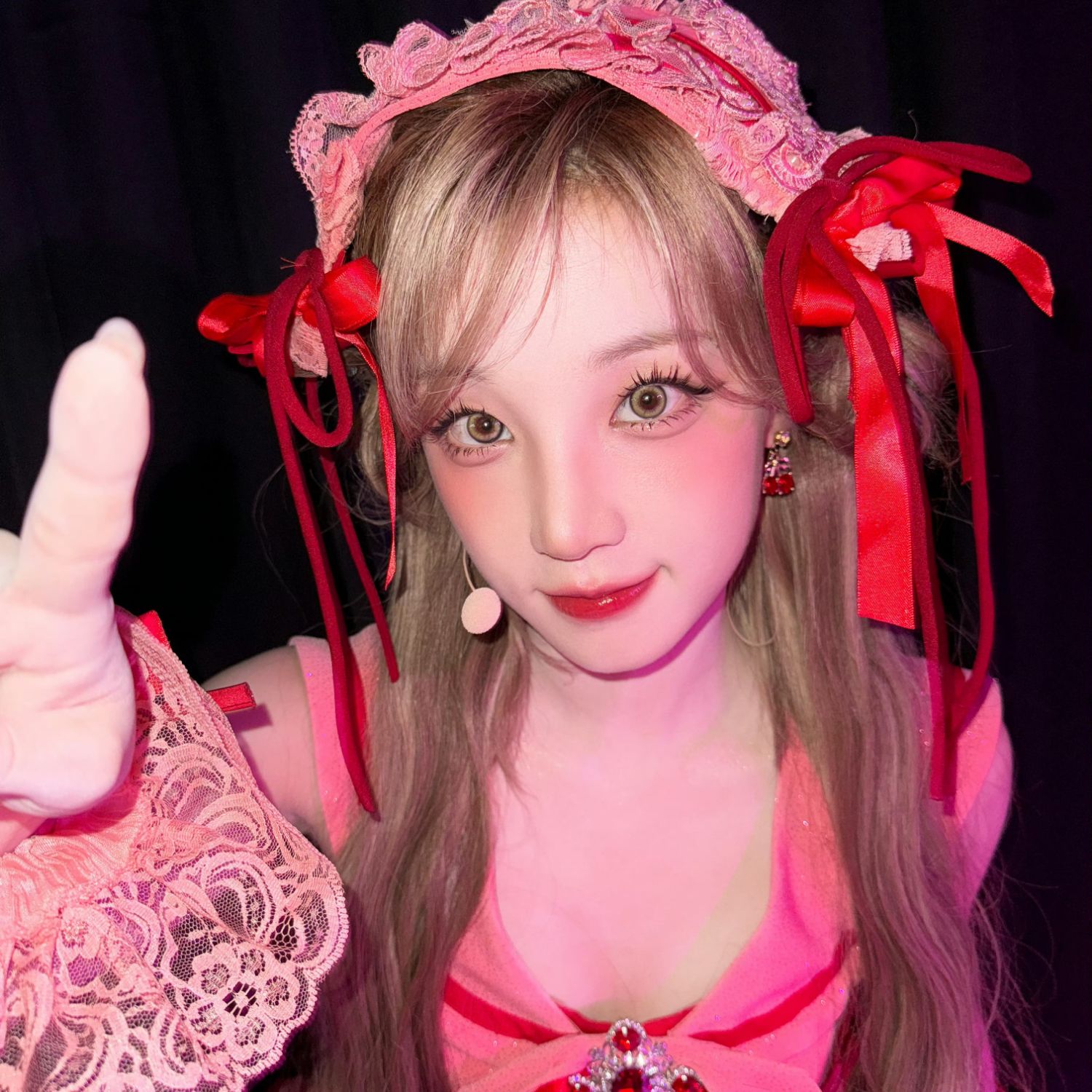 Behind-the-scenes cut of Yuqi (i-dle)