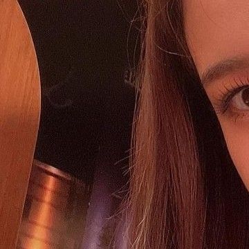 Latest photo of Solar (MAMAMOO)