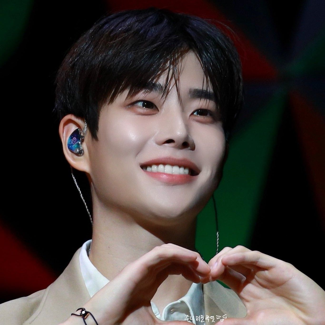 Latest photo of MJ (ASTRO)