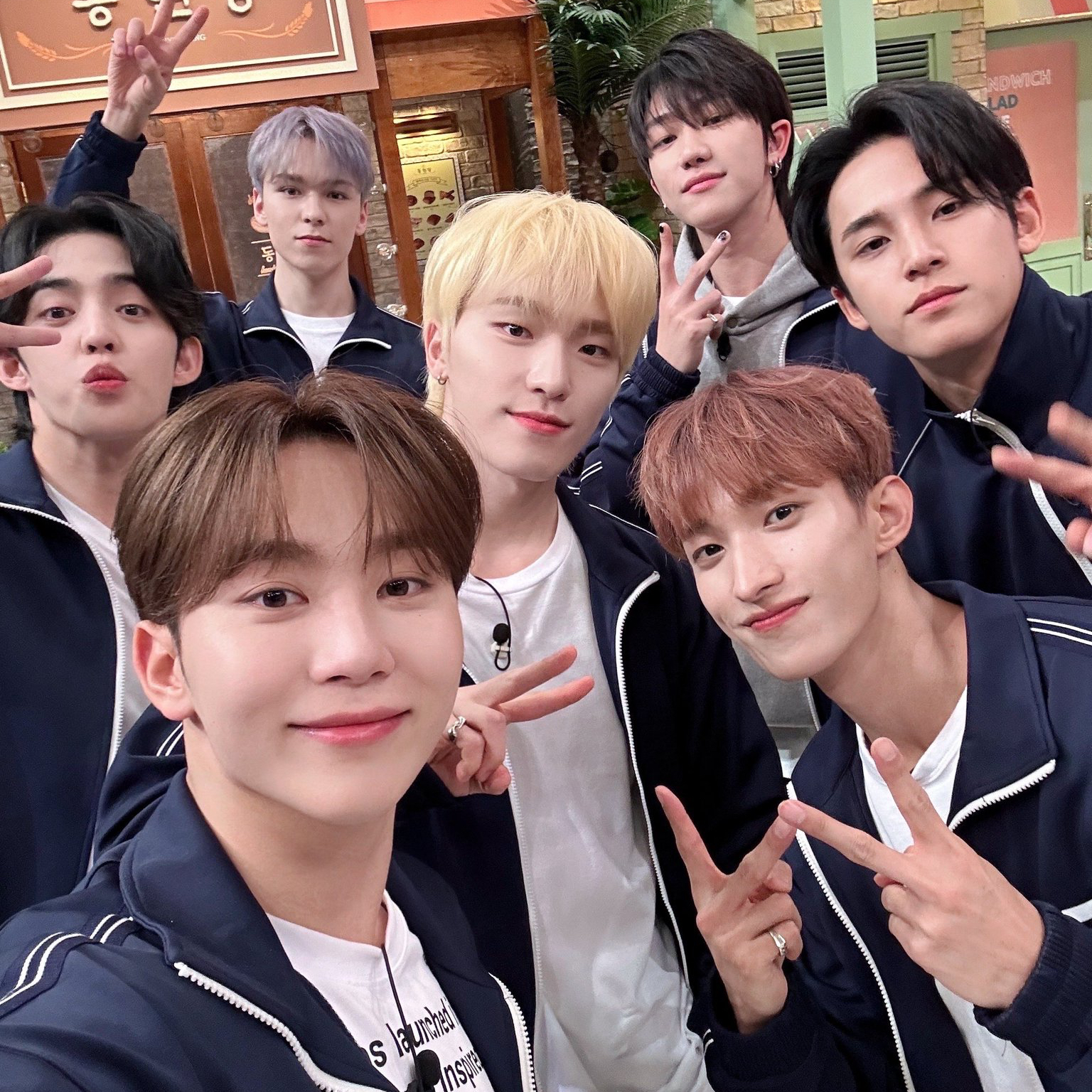 SEVENTEEN的幕後花絮