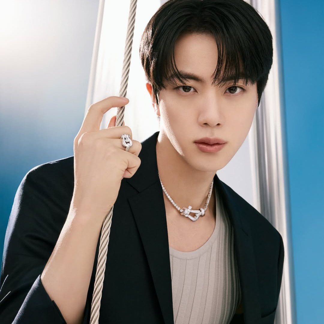 Latest photo of Jin (BTS)