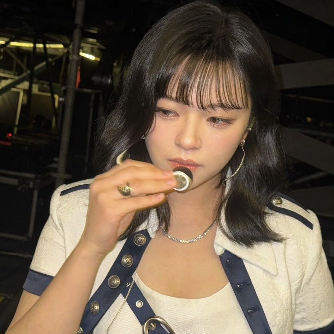 Behind-the-scenes cut of Jeongyeon (TWICE)