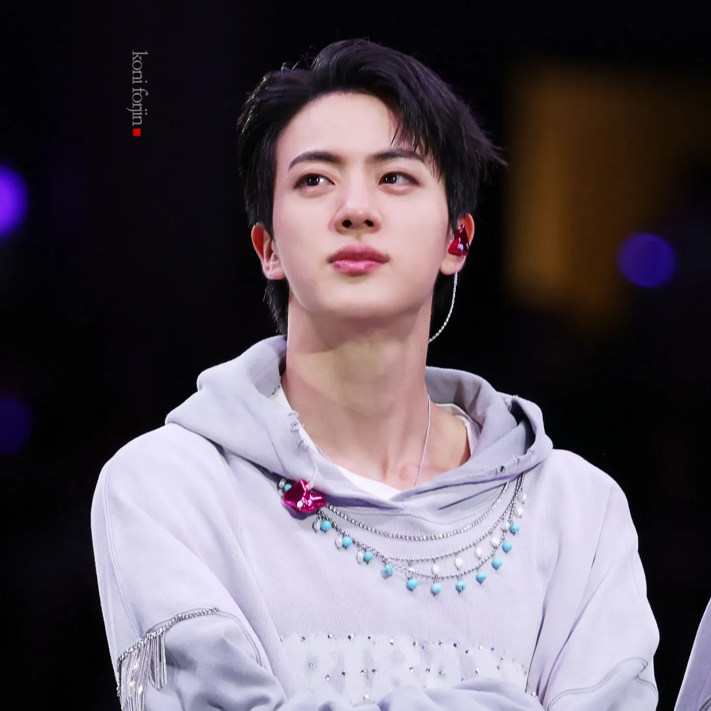 Momen yang diabadikan oleh penggemar Jin (BTS)
