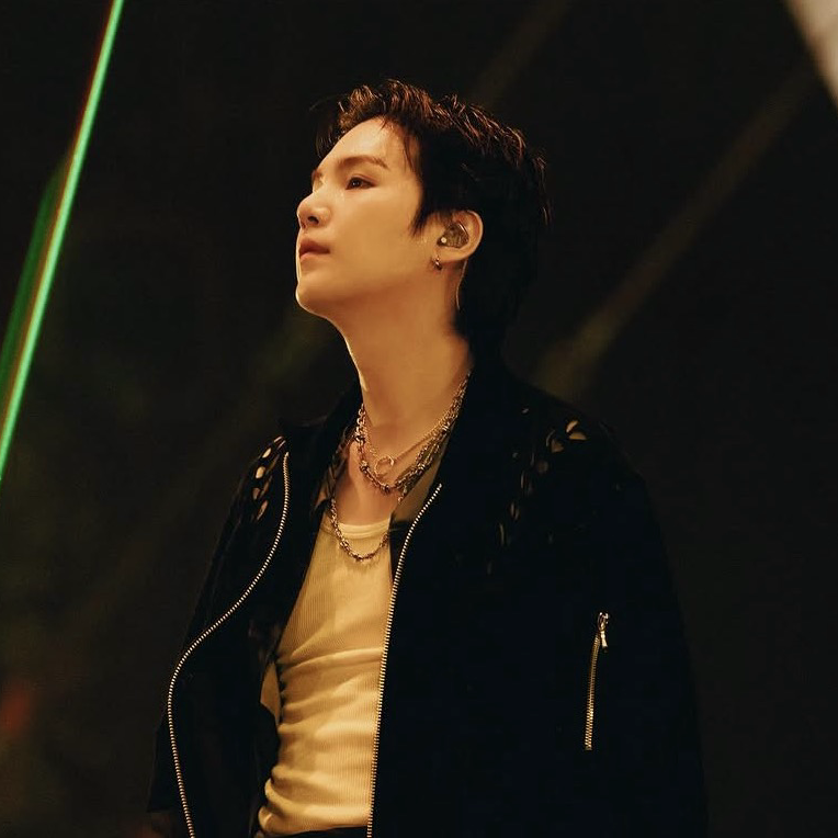 슈가 (방탄소년단)의 최신 사진