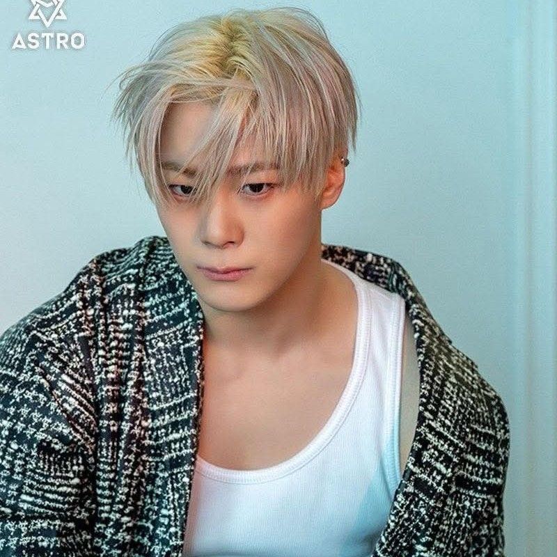 Latest photo of Moonbin (ASTRO)