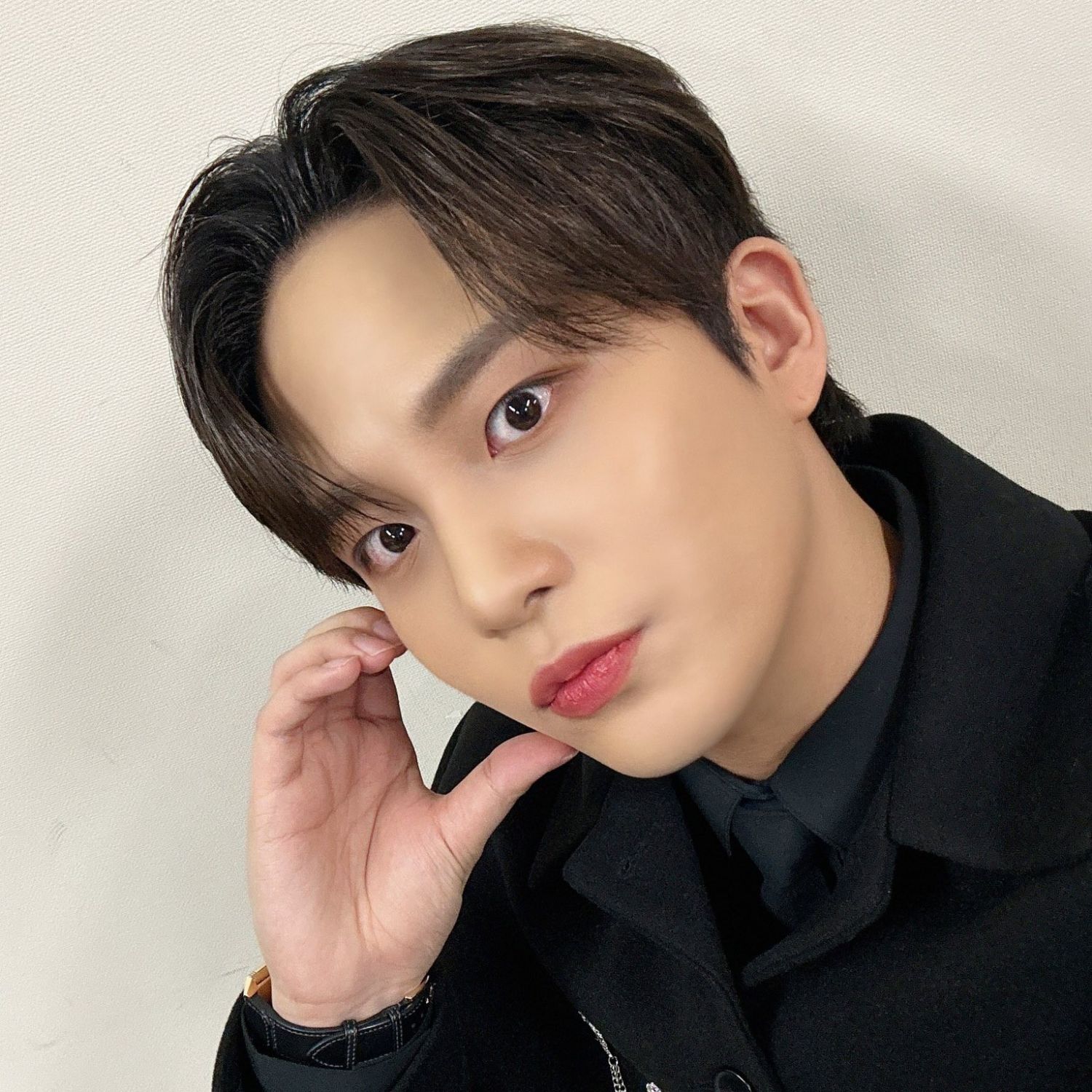 Hot post catching attention from 에이티즈's fandom