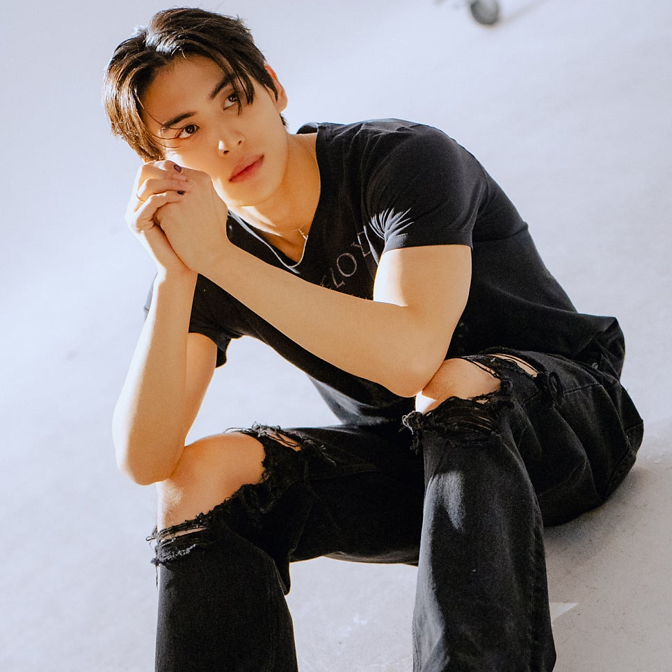 Behind-the-scenes cut of Taeyang (SF9)