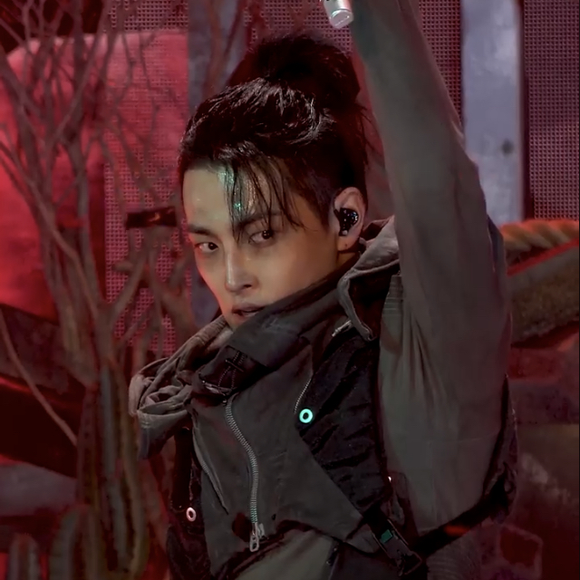 A moment captured by Hongjoong (ATEEZ)'s fan