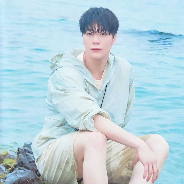 A moment captured by Moonbin (ASTRO)'s fan