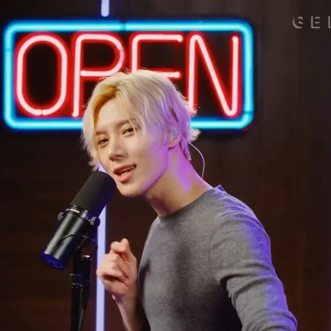 Behind-the-scenes cut of Taemin (SHINee)
