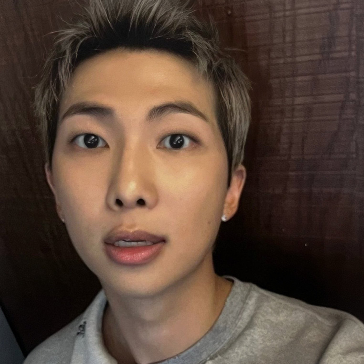 Foto aktivitas terbaru BTS