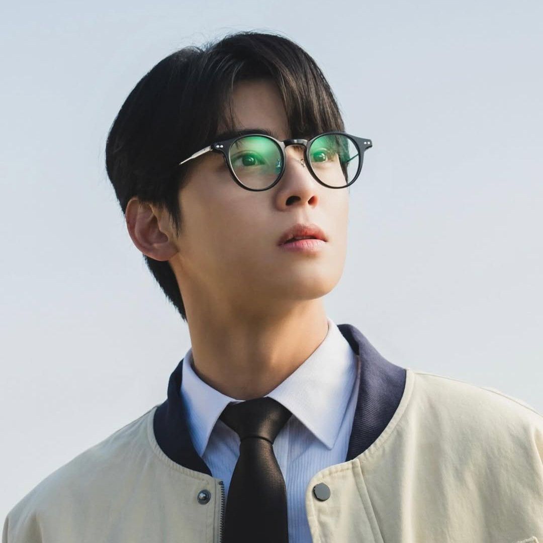 아스트로의 비하인드 컷