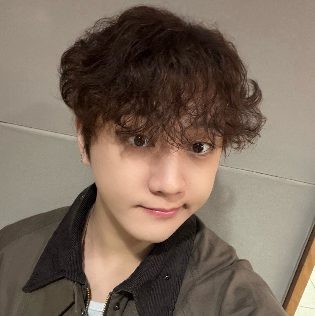 A moment captured by Hong Joochan (GoldenChild)'s fan