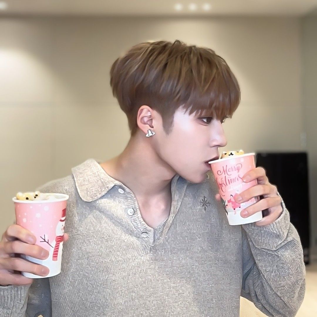 Latest photo of Arno (ALPHA DRIVE ONE)