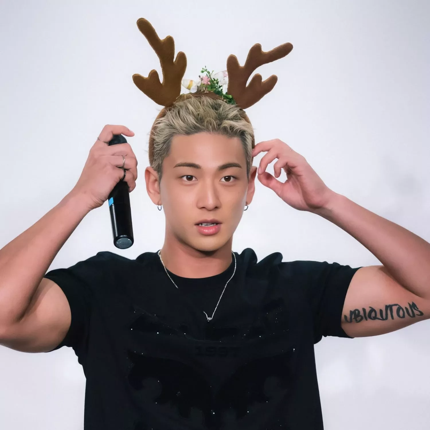 Foto aktivitas terbaru Baekho