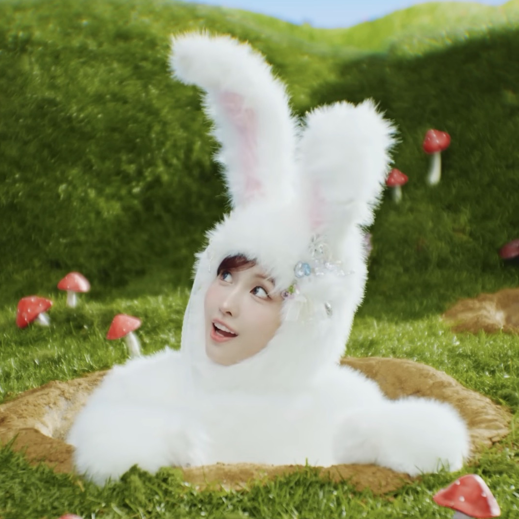 A moment captured by Momo (TWICE)'s fan