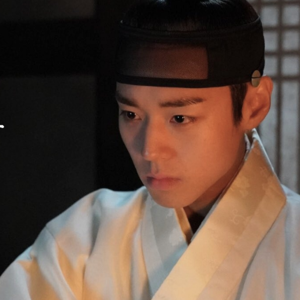 Latest photo of Park Jihoon