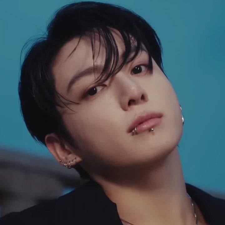 Postingan bintang K-pop yang paling disorot saat ini