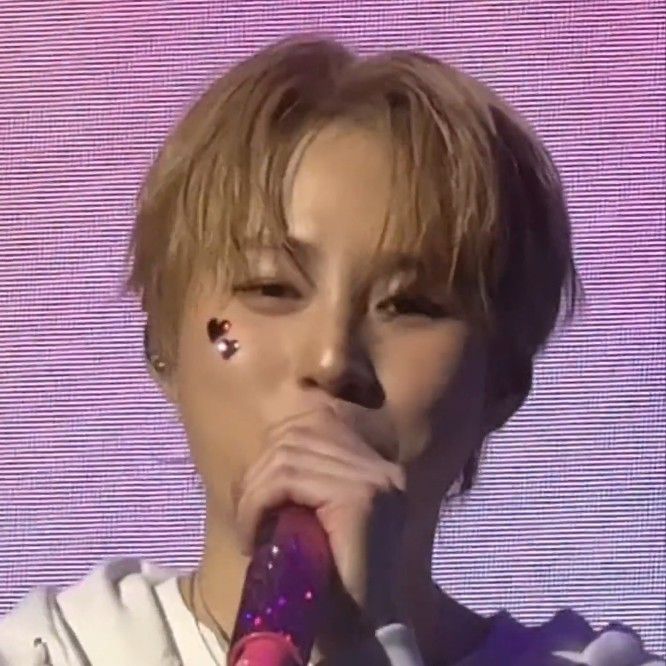 하성운의 최신 사진