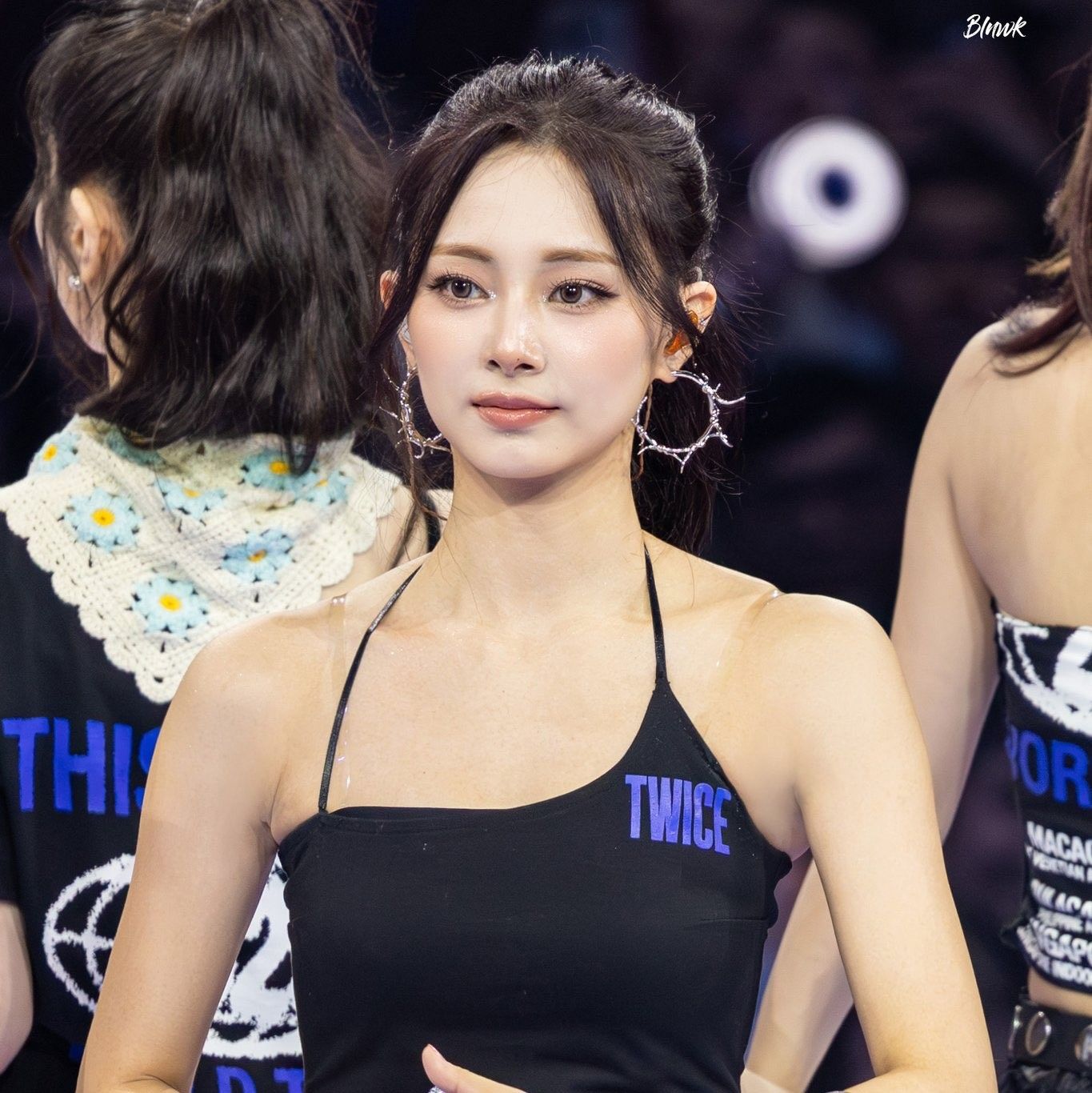 Foto aktivitas terbaru Tzuyu (TWICE)