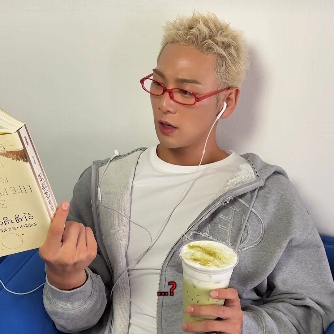 Latest photo of Baekho