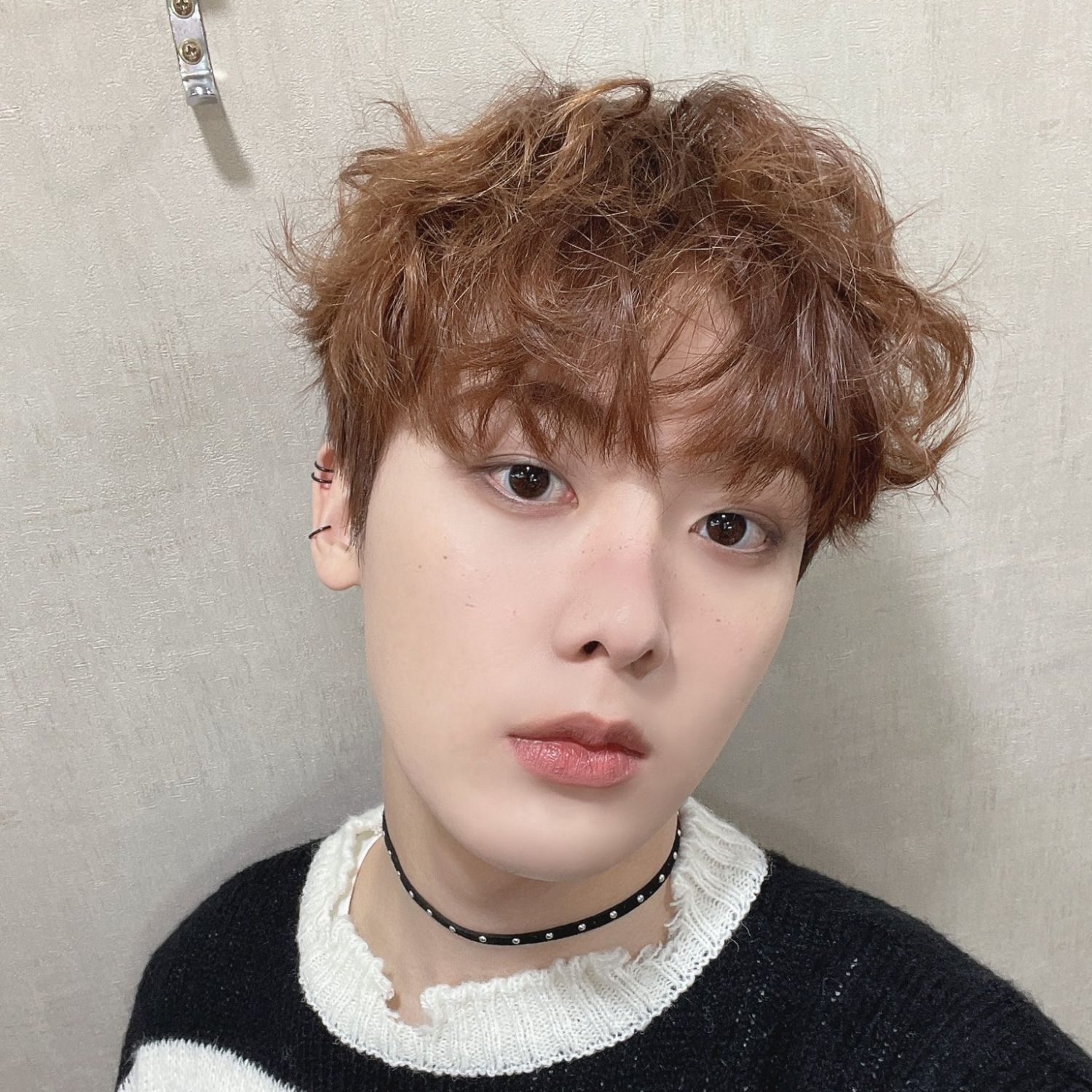 아스트로의 최신 사진