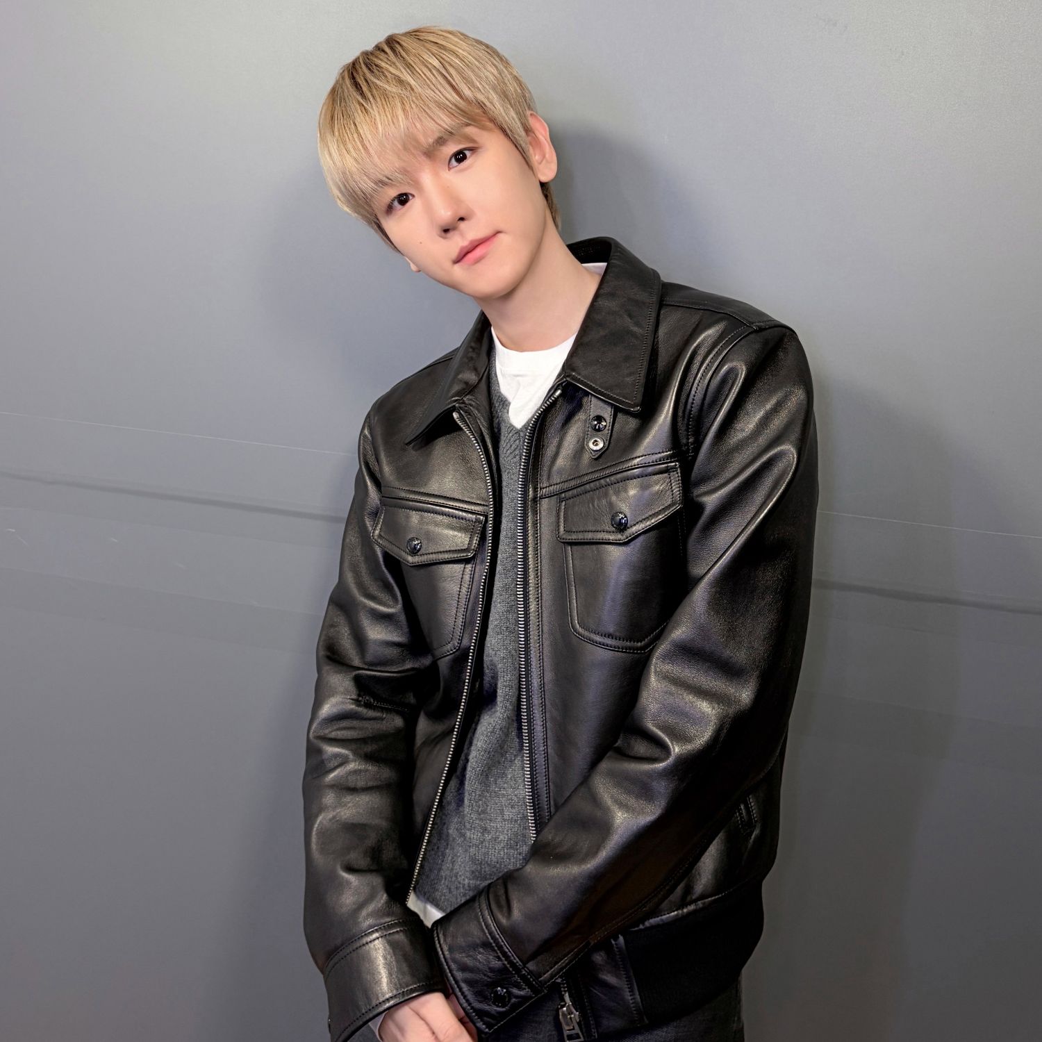 백현 (EXO)의 비하인드 컷