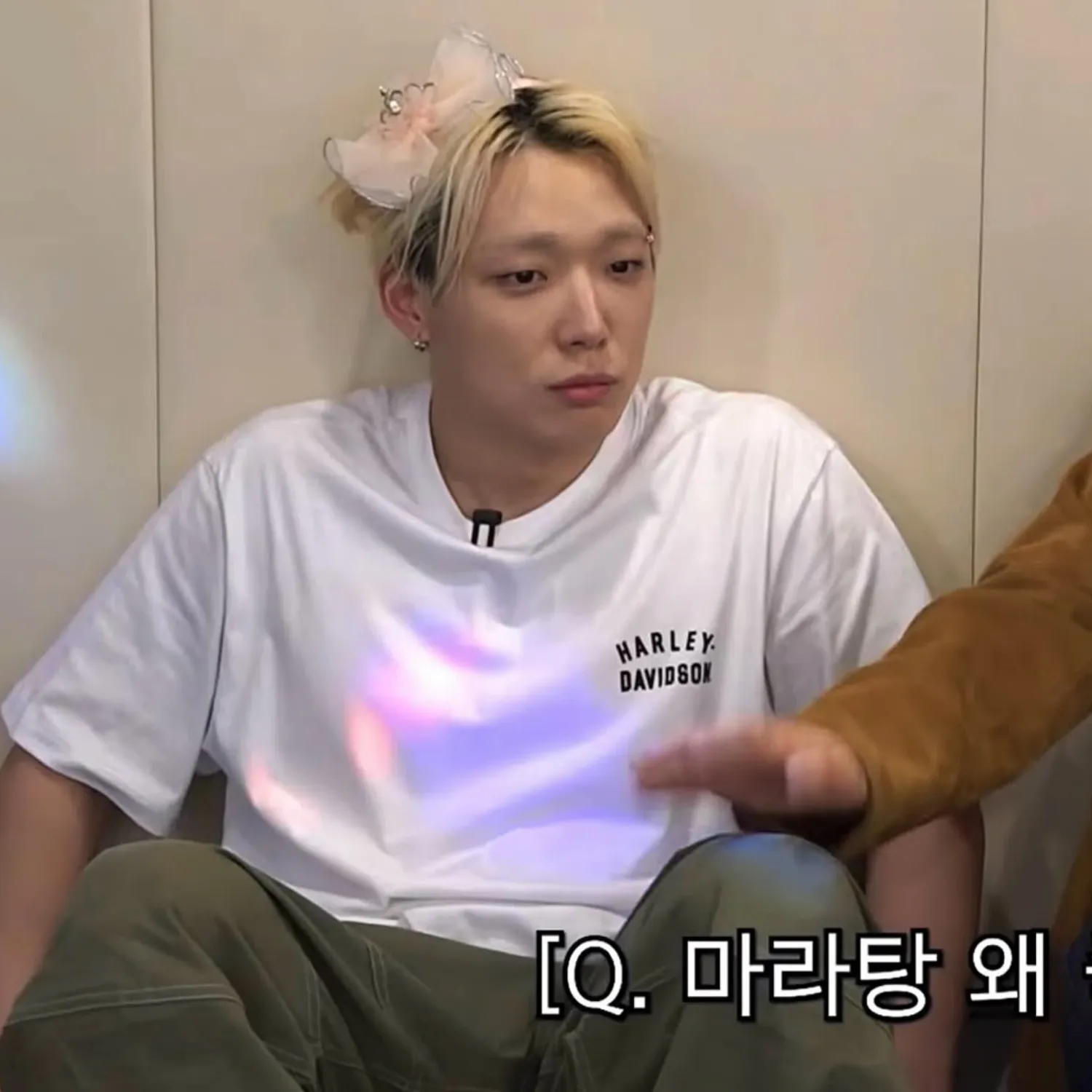 A moment captured by BOBBY (iKON)'s fan