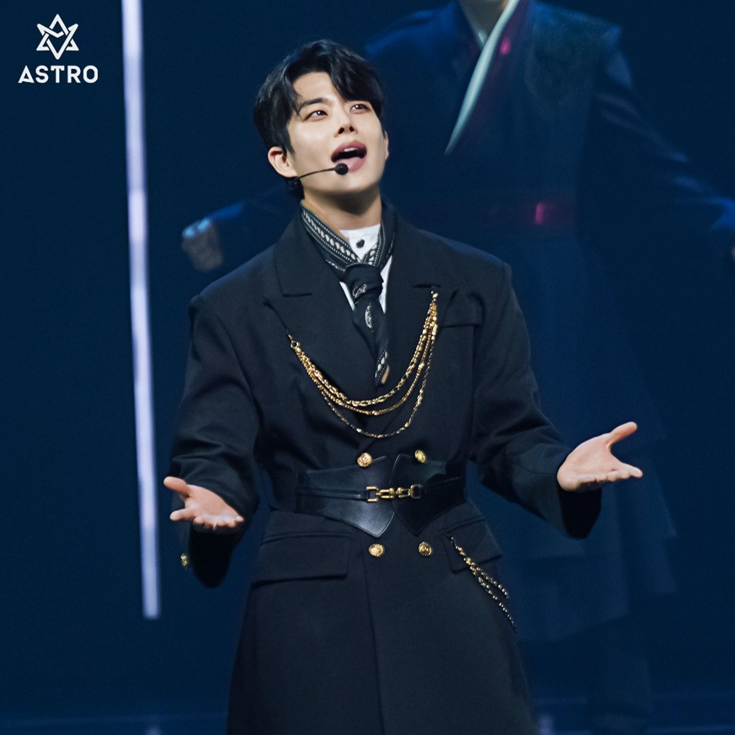 Latest photo of MJ (ASTRO)