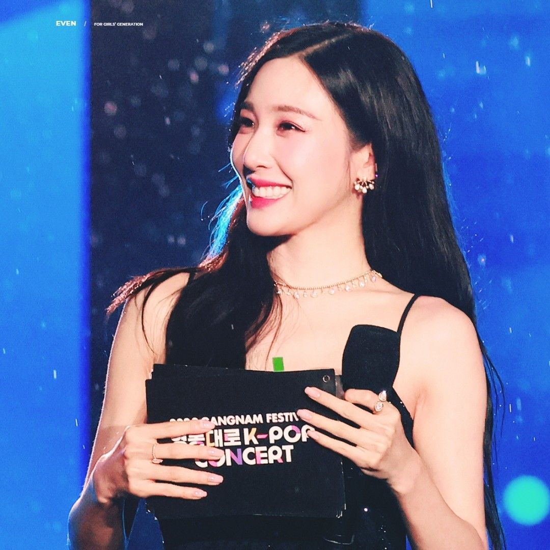 Behind-the-scenes cut of Tiffany Young (Girls' Generation)