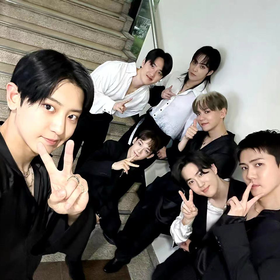 EXO 최근 활동샷