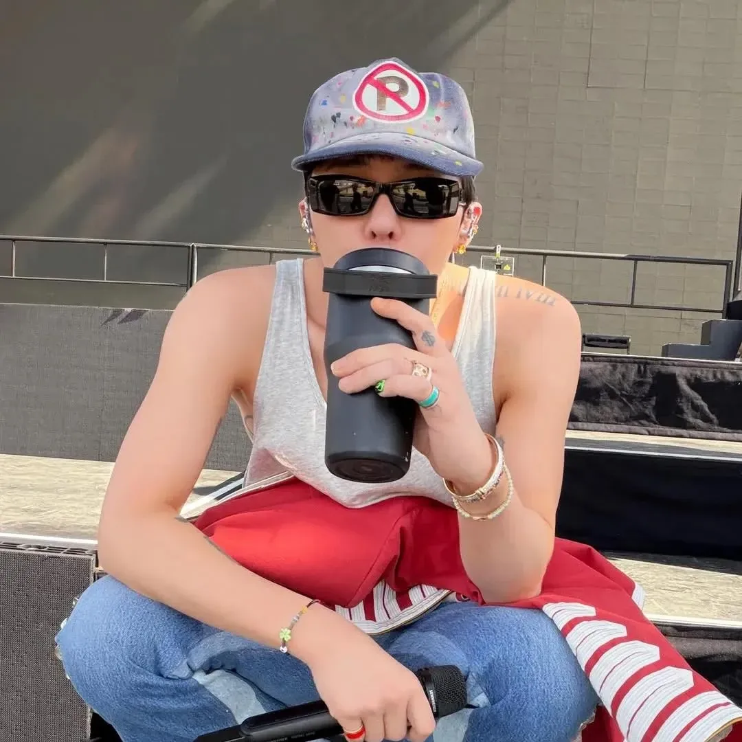 Behind-the-scenes cut of G-DRAGON (BIGBANG)