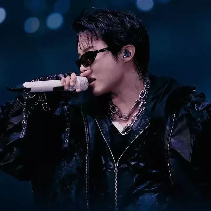 A moment captured by j-hope (BTS)'s fan