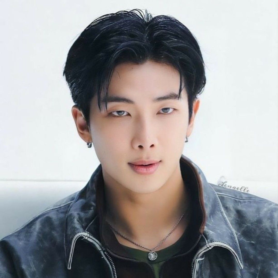 RM (BTS)の最近の活動写真