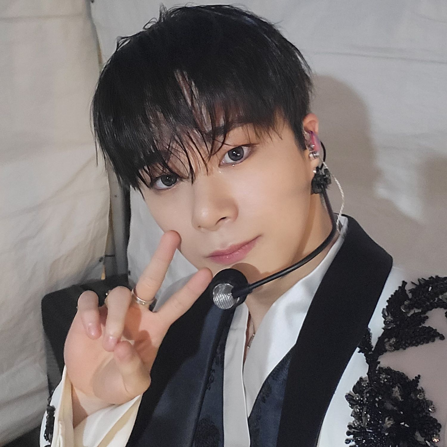 Behind-the-scenes cut of Moonbin (ASTRO)