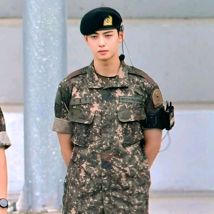 Recent activity shot of Eunwoo (ASTRO)