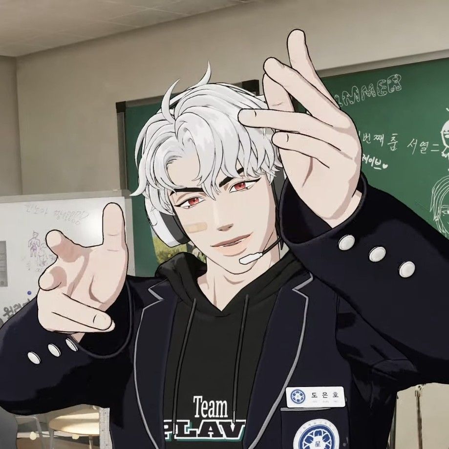 A moment captured by Eunho (PLAVE)'s fan