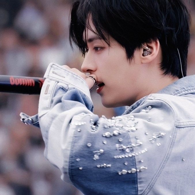 Recent activity shot of Lee Know (Stray Kids)