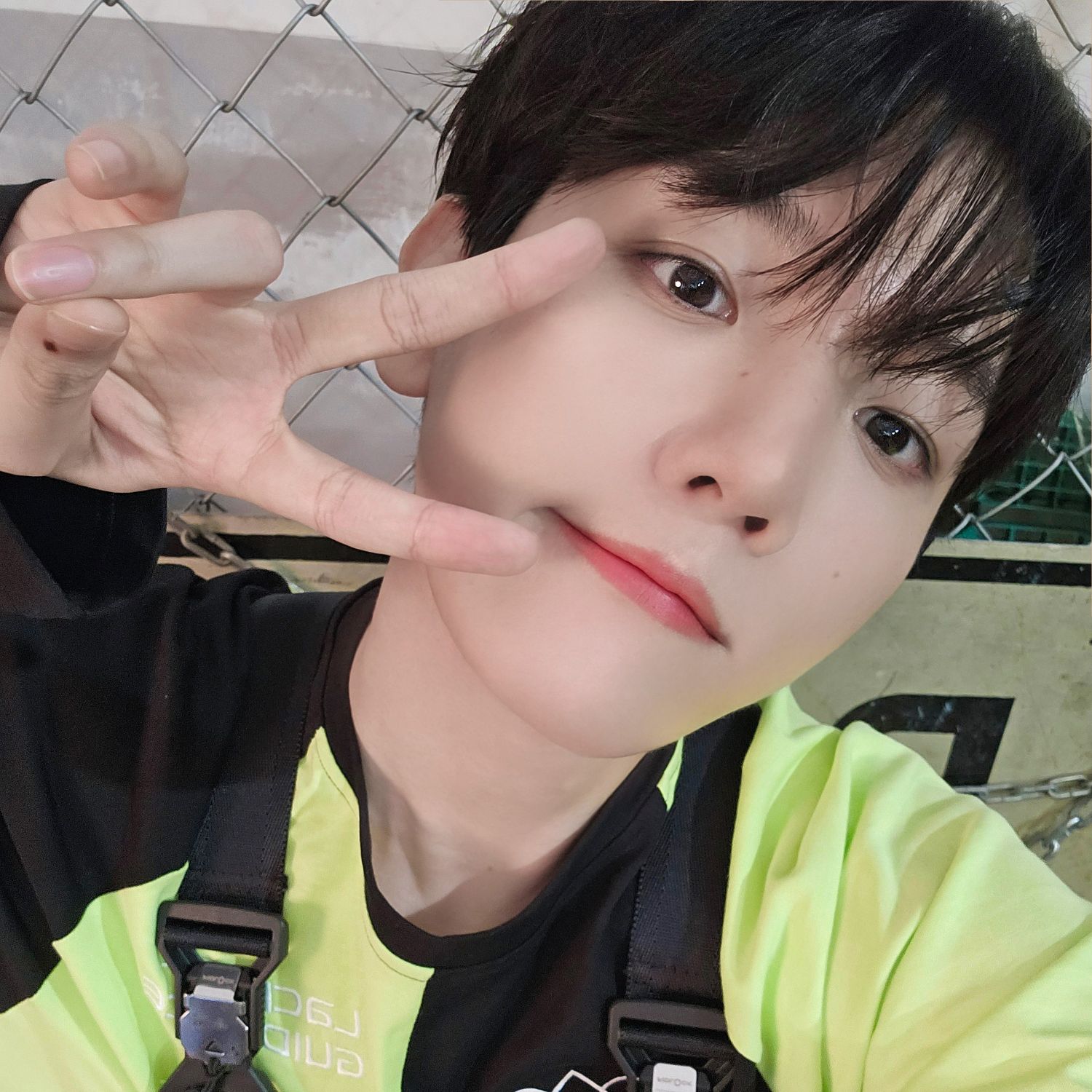 백현 (EXO)의 비하인드 컷