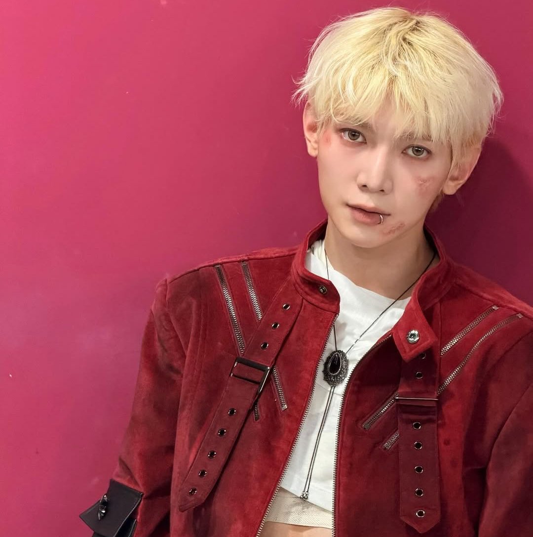 Recent activity shot of Yeosang (ATEEZ)