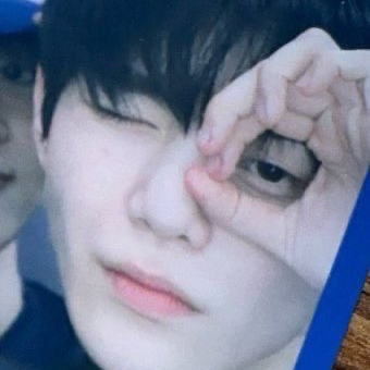 A moment captured by Park Donggyu's fan