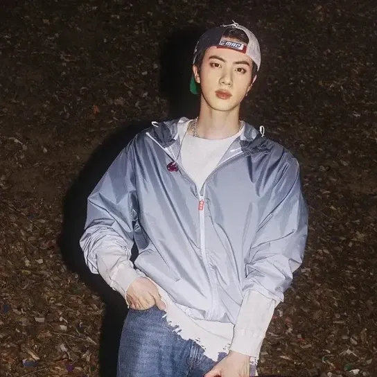 Foto terbaru Jin (BTS)