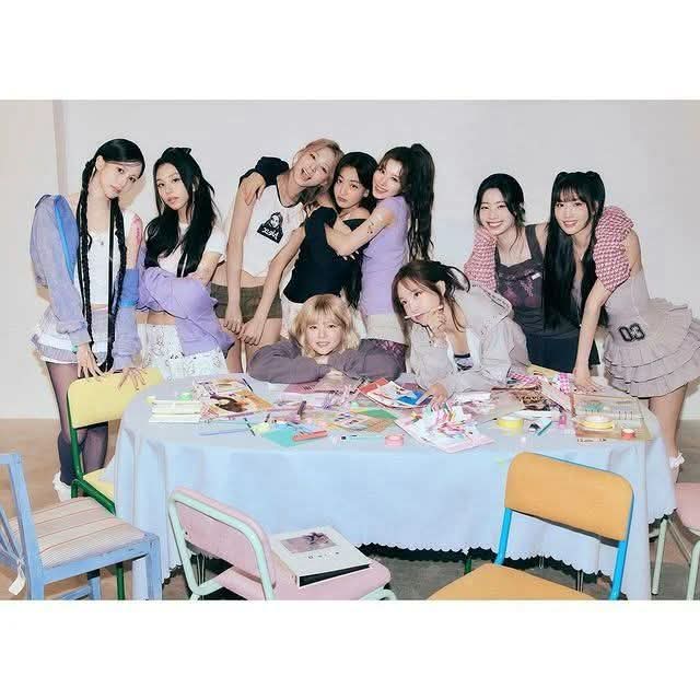 TWICE的最新照片