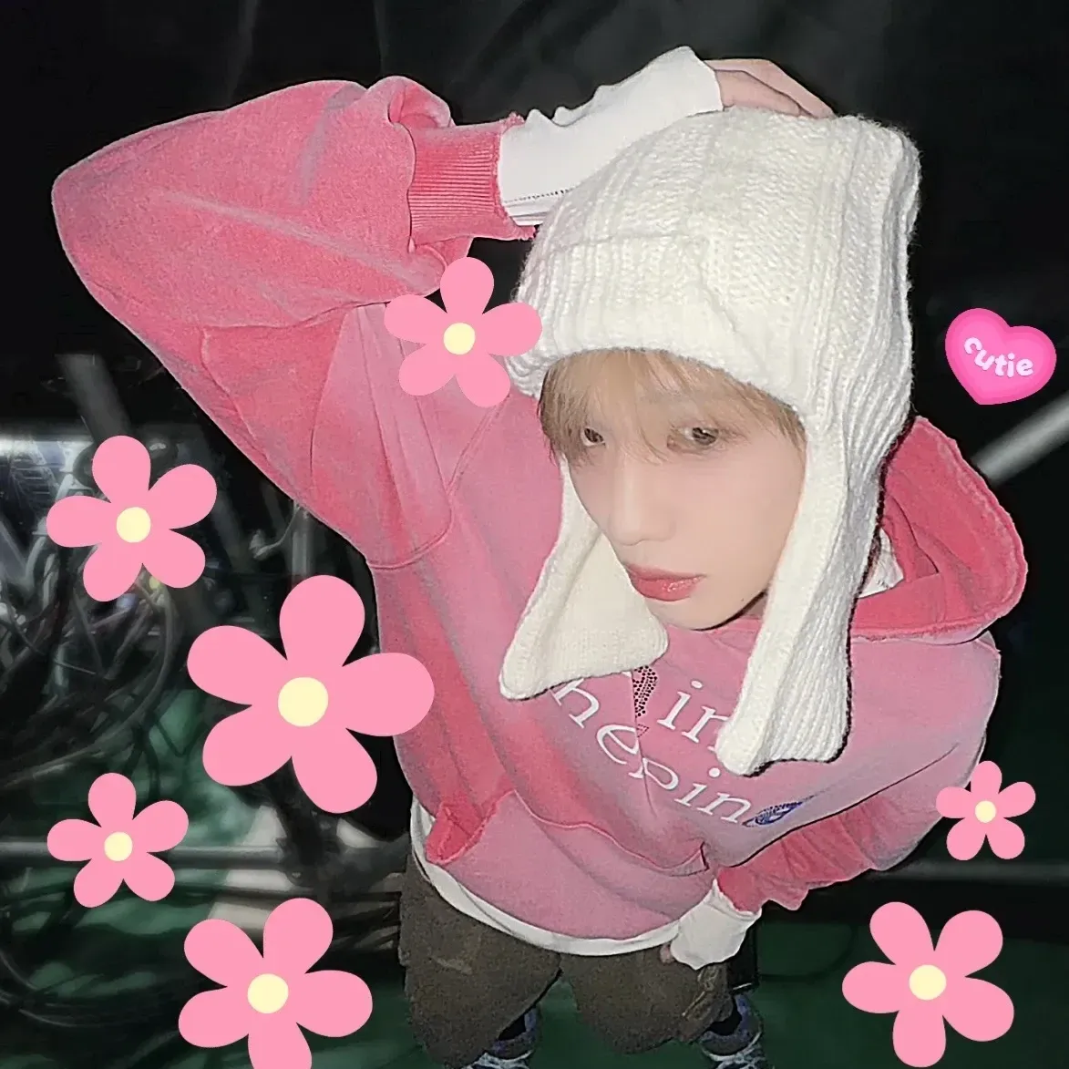 Behind-the-scenes cut of Junhyeok (TNX)