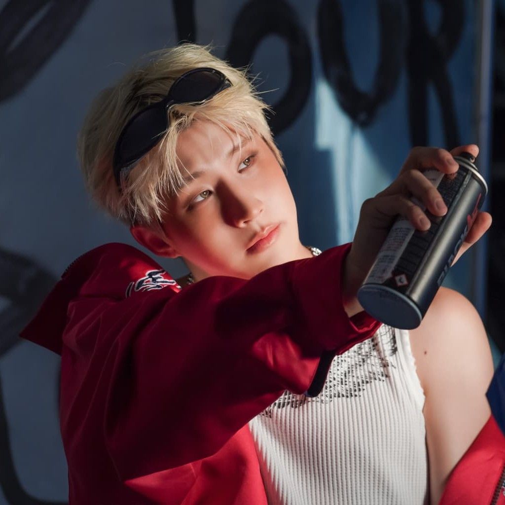 Latest photo of Jinjin (ASTRO)