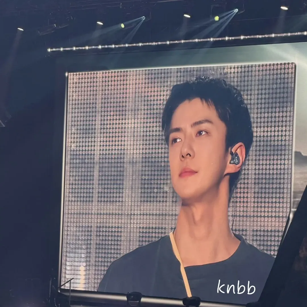 세훈 (EXO)의 최신 사진
