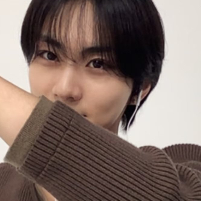 A moment captured by Jungwon (ENHYPEN)'s fan