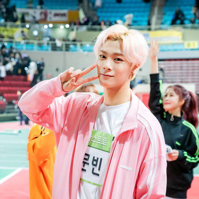 Behind-the-scenes cut of Moonbin (ASTRO)