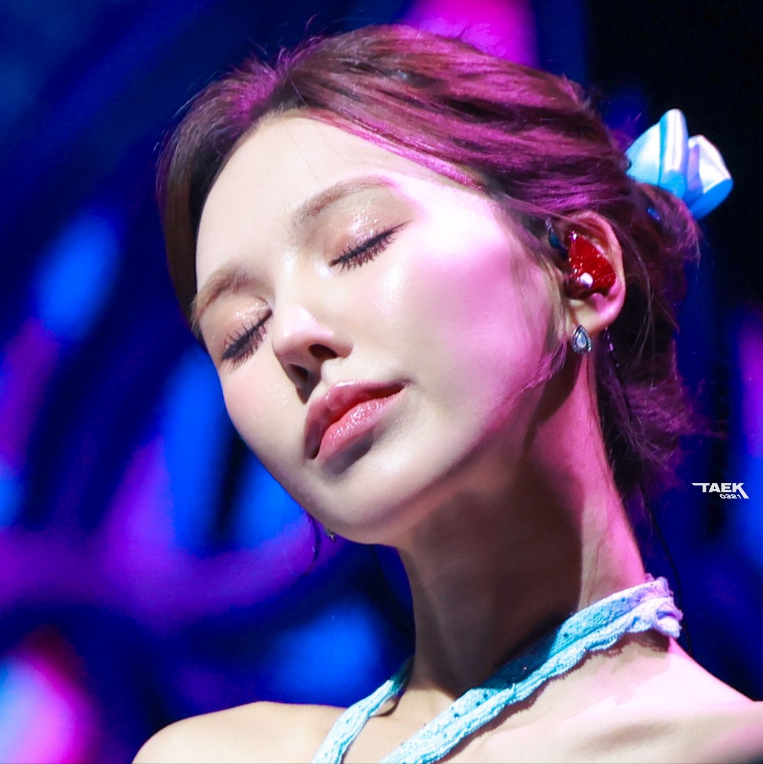 Behind-the-scenes cut of Wendy (Red Velvet)